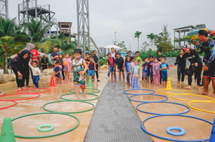 Family Day at SplashMania