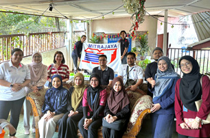 Celebrating Hari Raya with the Elderly